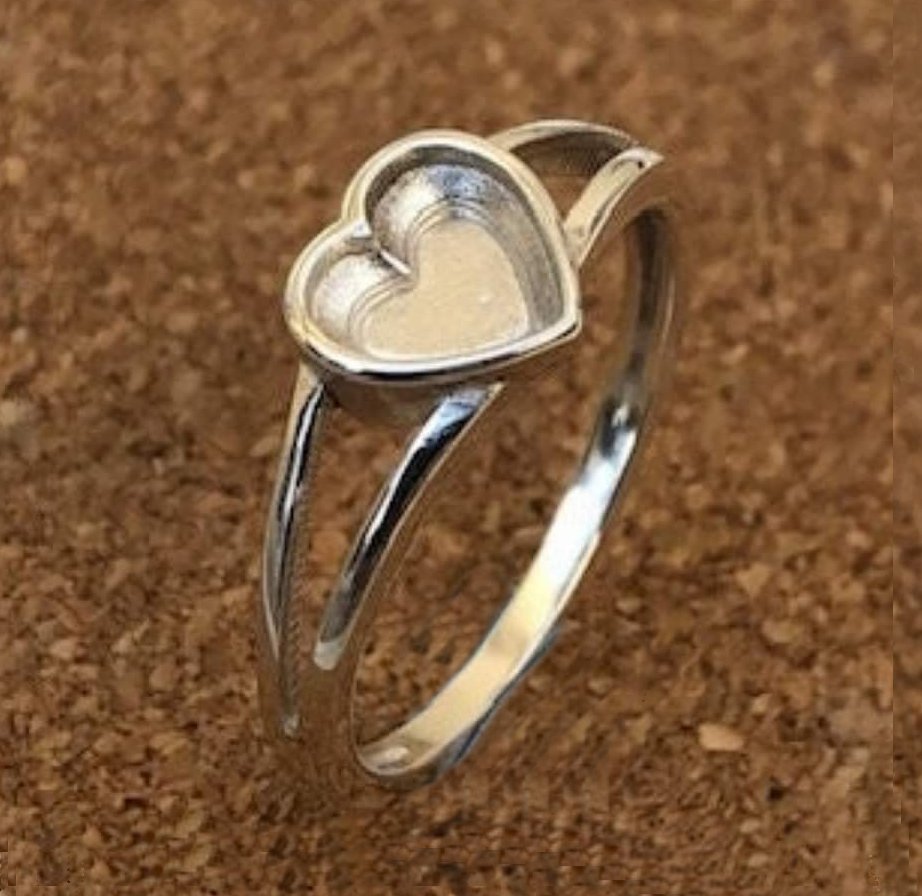 Sterling Silver Simple Heart Ring.